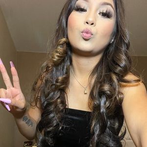 Meet your Posher, Suzie